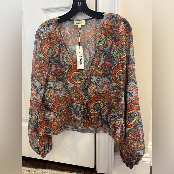 L'AGENCE
Pixie paisley-print crepe de chine blouse - Picture 5 of 10